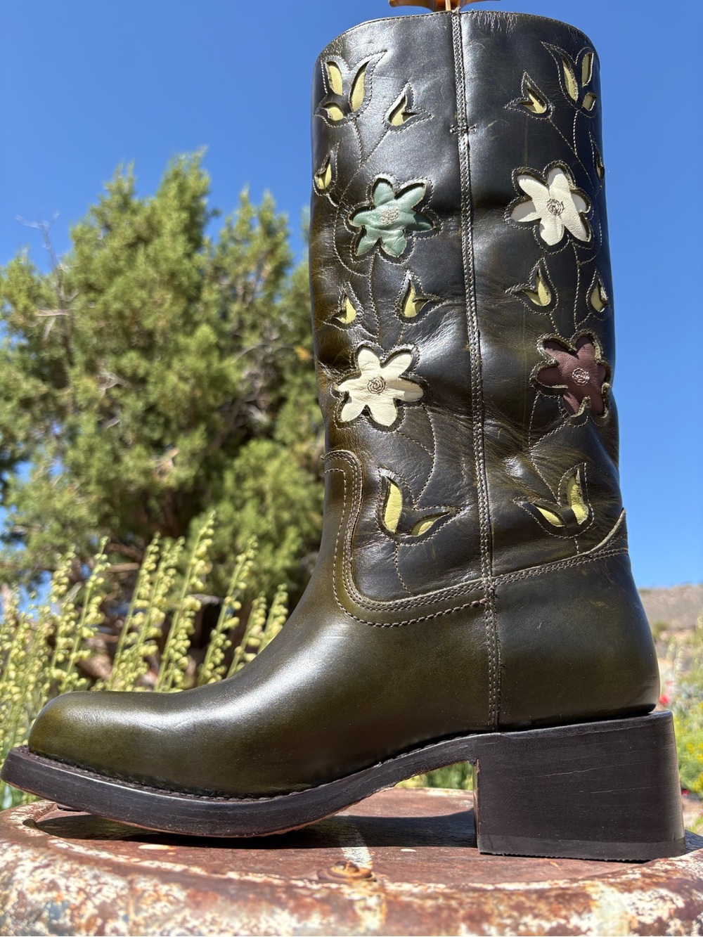 NWOT FRYE x Anthropologie Campus 14L Green Floral Cutout Boots